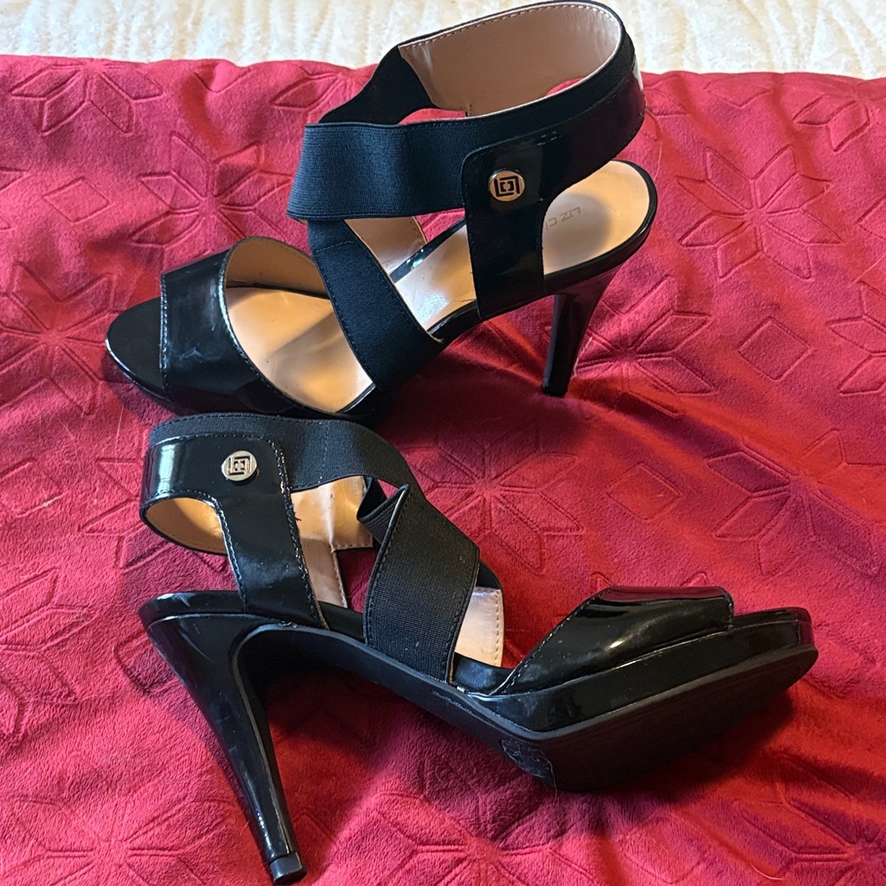Liz Claiborne Black Strappy Heels